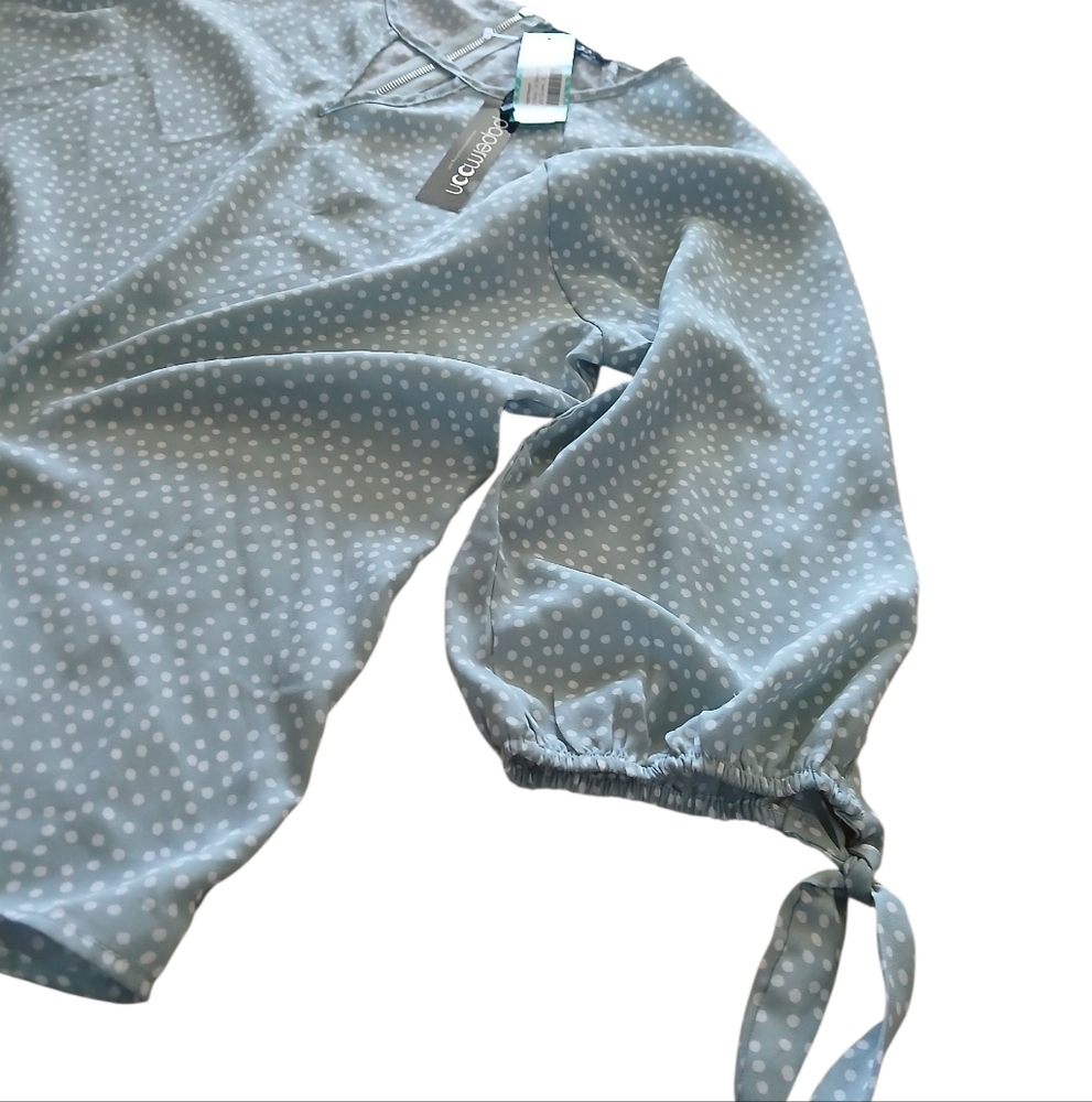 PaperMoon Women's Size Large 100% Polyester Light Blue Polka Dot Blouse - Picture 5 of 7